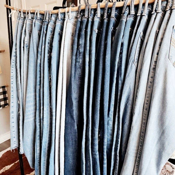 Hollister Ultra High Rise Super Skinny Jeggings Size 0R/24 - Picture 10 of 10